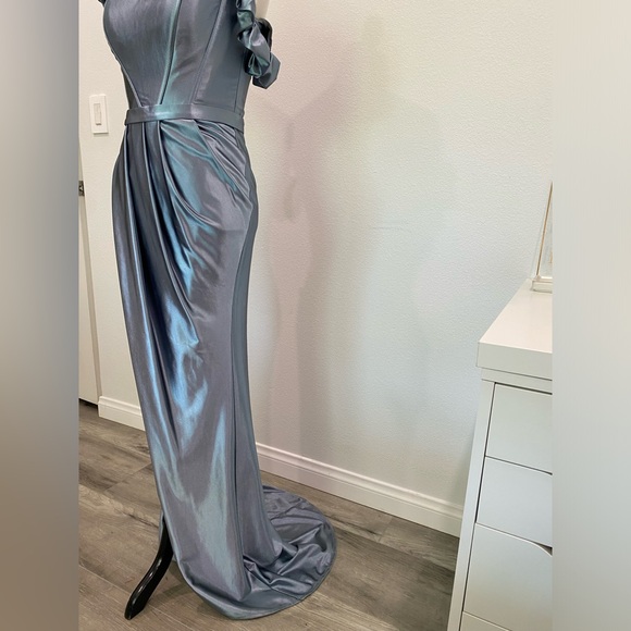 C’est La Vie Cinderella style blue gown with belt detail and train size 4 - Picture 6 of 15